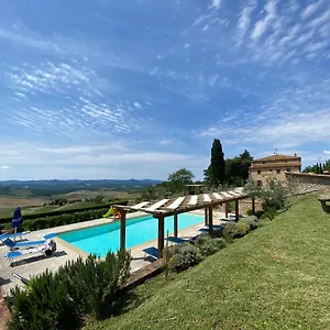 https://agriturismo-casallario.it-tuscanyhotel.com